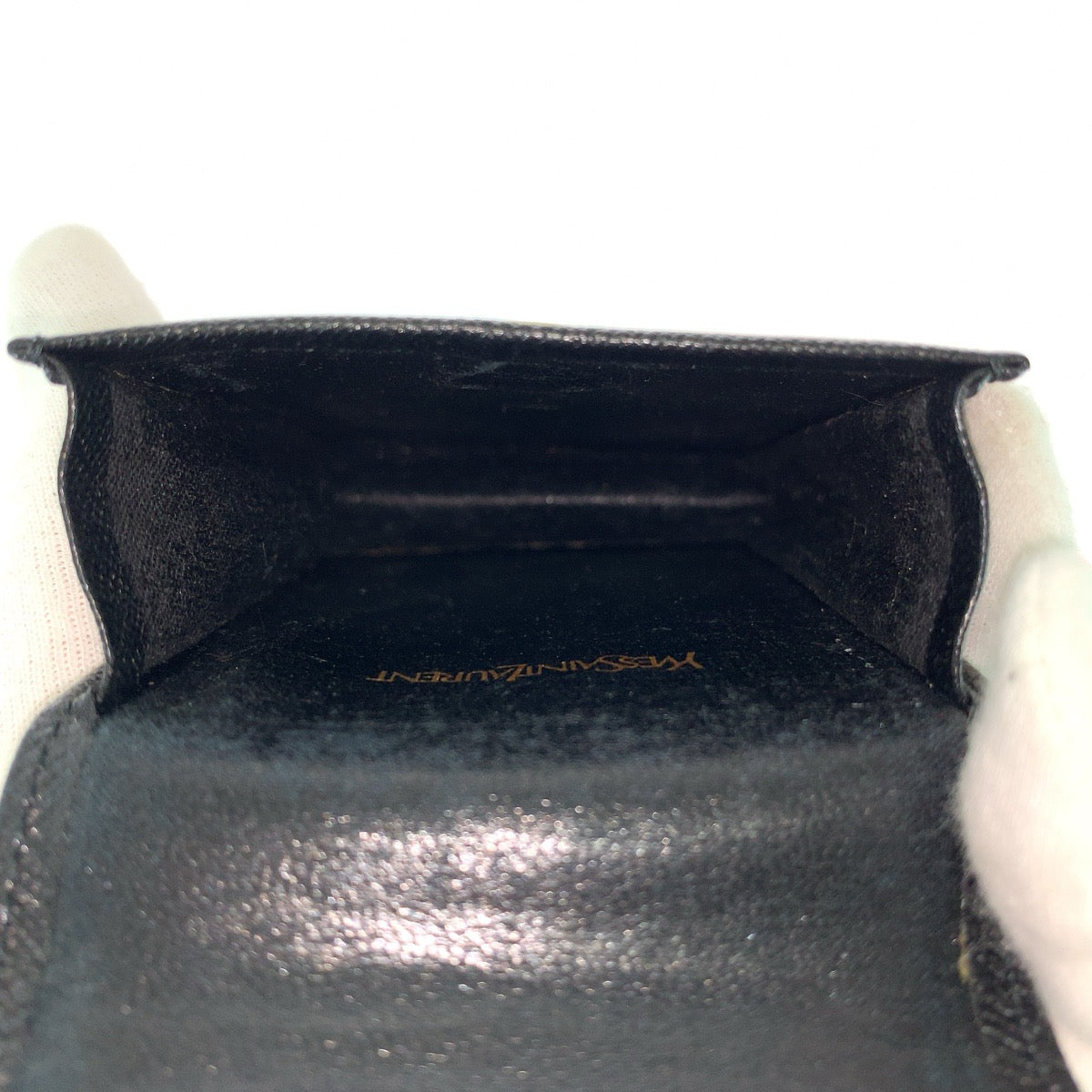 26066
YVES SAINT LAURENT イヴ サンローラン ヴィンテージ ブラック 黒 ゴールド金具 レザー シガレットケース 小物入れ 男女兼用 レディース ABP35