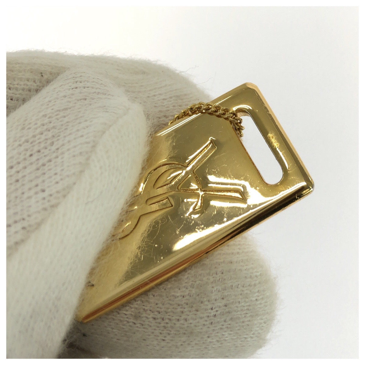 25996
YVES SAINT LAURENT イヴ サンローラン ヴィンテージ YSL ゴールド メッキ / メタル ネックレス 男女兼用 レディース A8