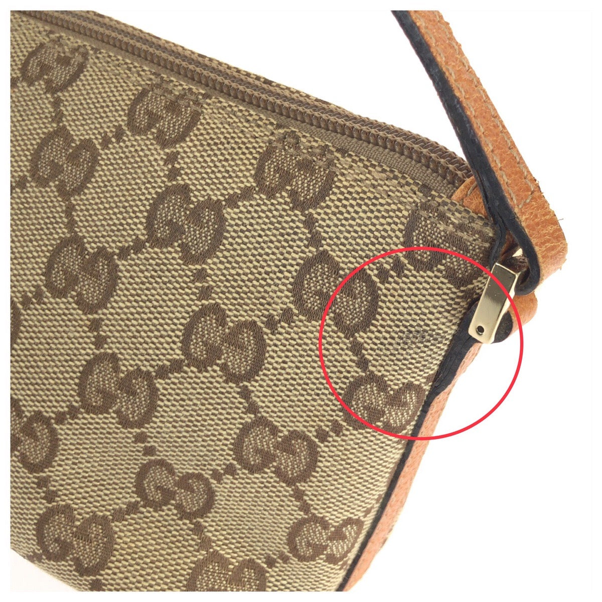 26018
GUCCI グッチ ヴィンテージ ベージュ ゴールド金具 GGキャンバス / レザー 07198 ハンドバッグ ポーチ レディース ABP35