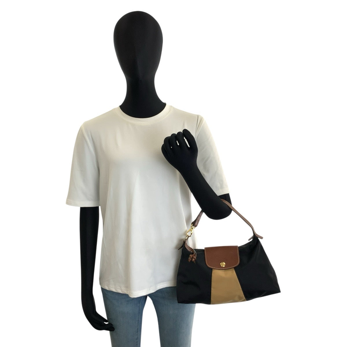 26060
Longchamp ロンシャン ブラック 黒 ブラウン ゴールド金具 ナイロン ハンドバッグ レディース AB14
