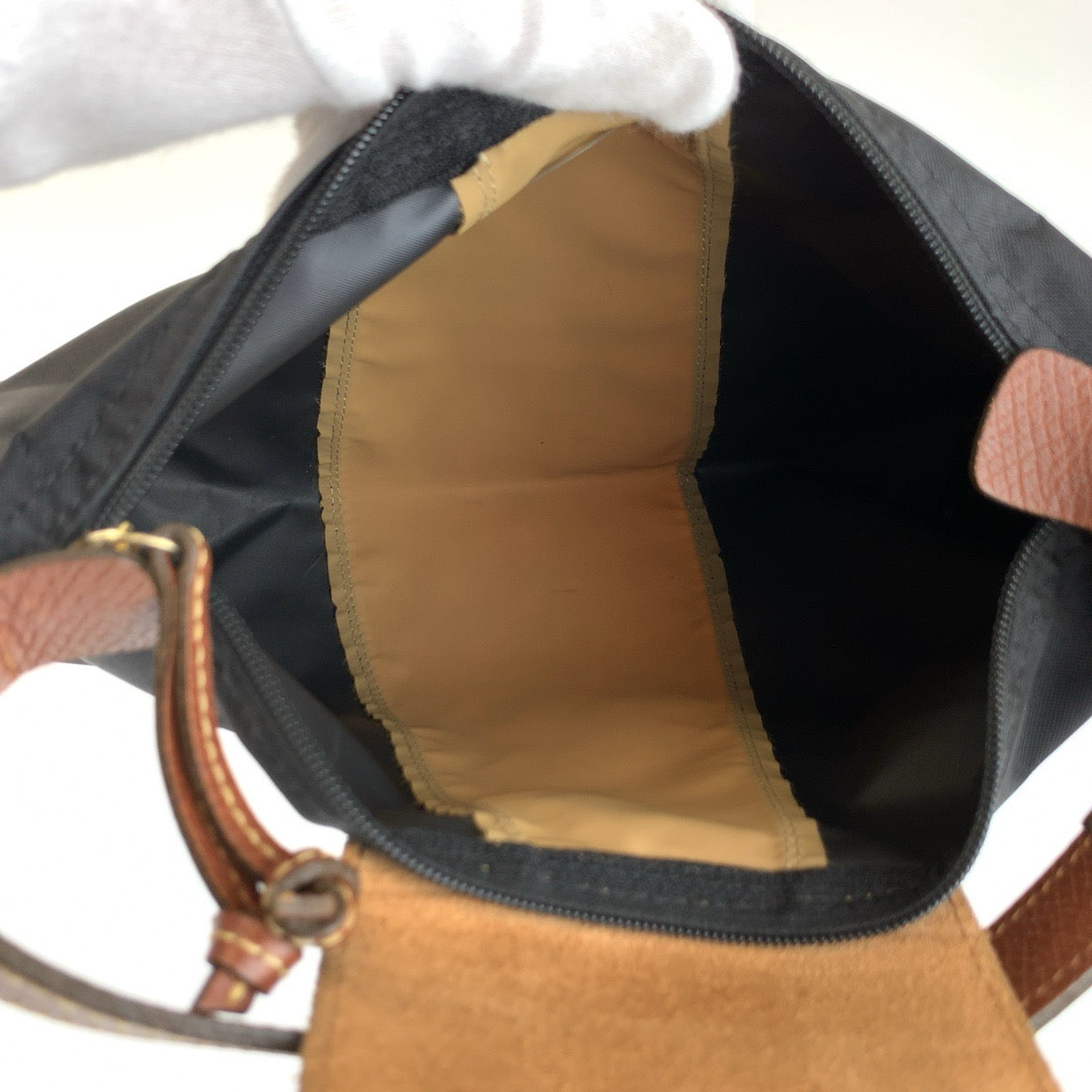 26060
Longchamp ロンシャン ブラック 黒 ブラウン ゴールド金具 ナイロン ハンドバッグ レディース AB14