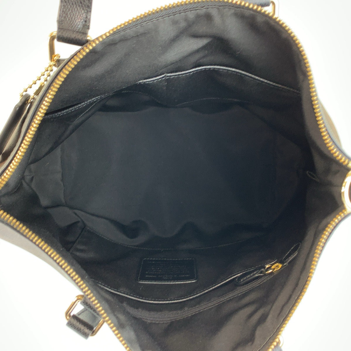 26061
COACH コーチ シグネチャー ブラウン ブラック ゴールド金具 PVC F34614 トートバッグ ショルダーバッグ 2way レディース A15