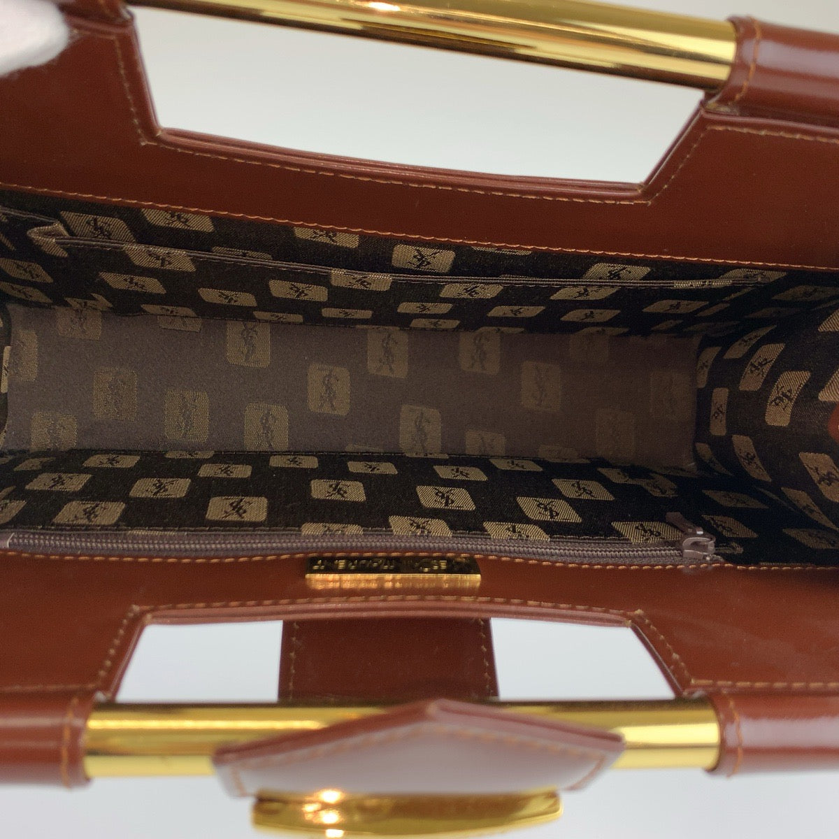 26064
YVES SAINT LAURENT イヴ サンローラン ヴィンテージ ブラウン ゴールド金具 レザー ハンドバッグ クラッチバッグ レディース A35