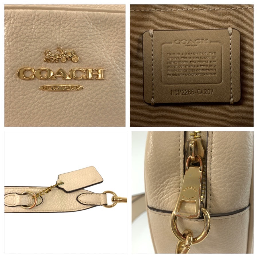 26067
COACH コーチ ホワイト クリーム ゴールド金具 レザー CA207 ショルダーバッグ メッセンジャーバッグ レディース AB3