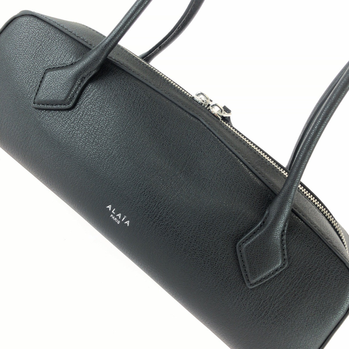 26085
アライア Alaia ル テッケル ブラック 黒 シルバー金具 レザー AA1S06033 ショルダーバッグ レディース SA170000