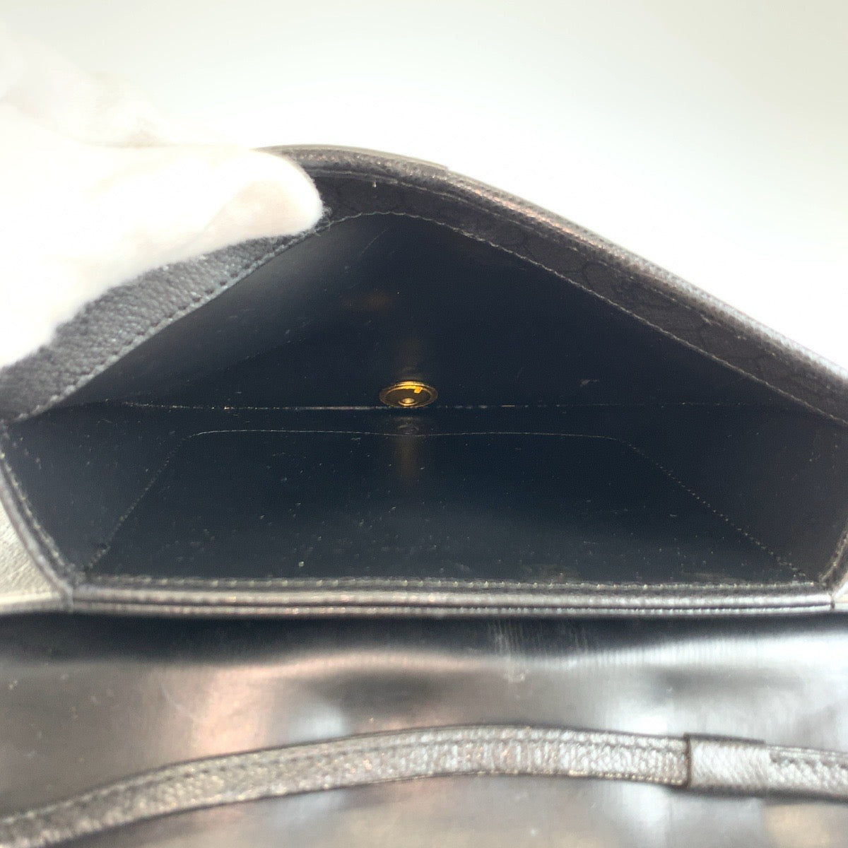 26147
Christian Dior クリスチャンディオール ヴィンテージ ブラック 黒 ゴールド金具 レザー ショルダーバッグ ポシェット レディース ABP35