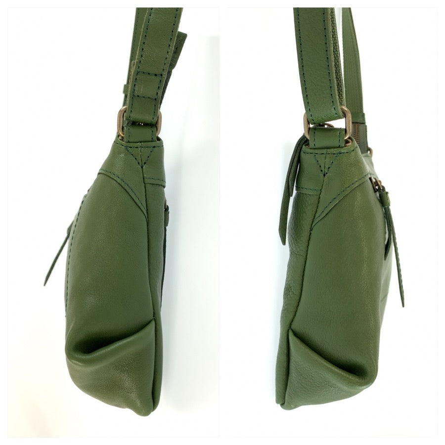 26150
Dakota ダコタ グリーン ゴールド金具 レザー ショルダーバッグ ポシェット レディース A14