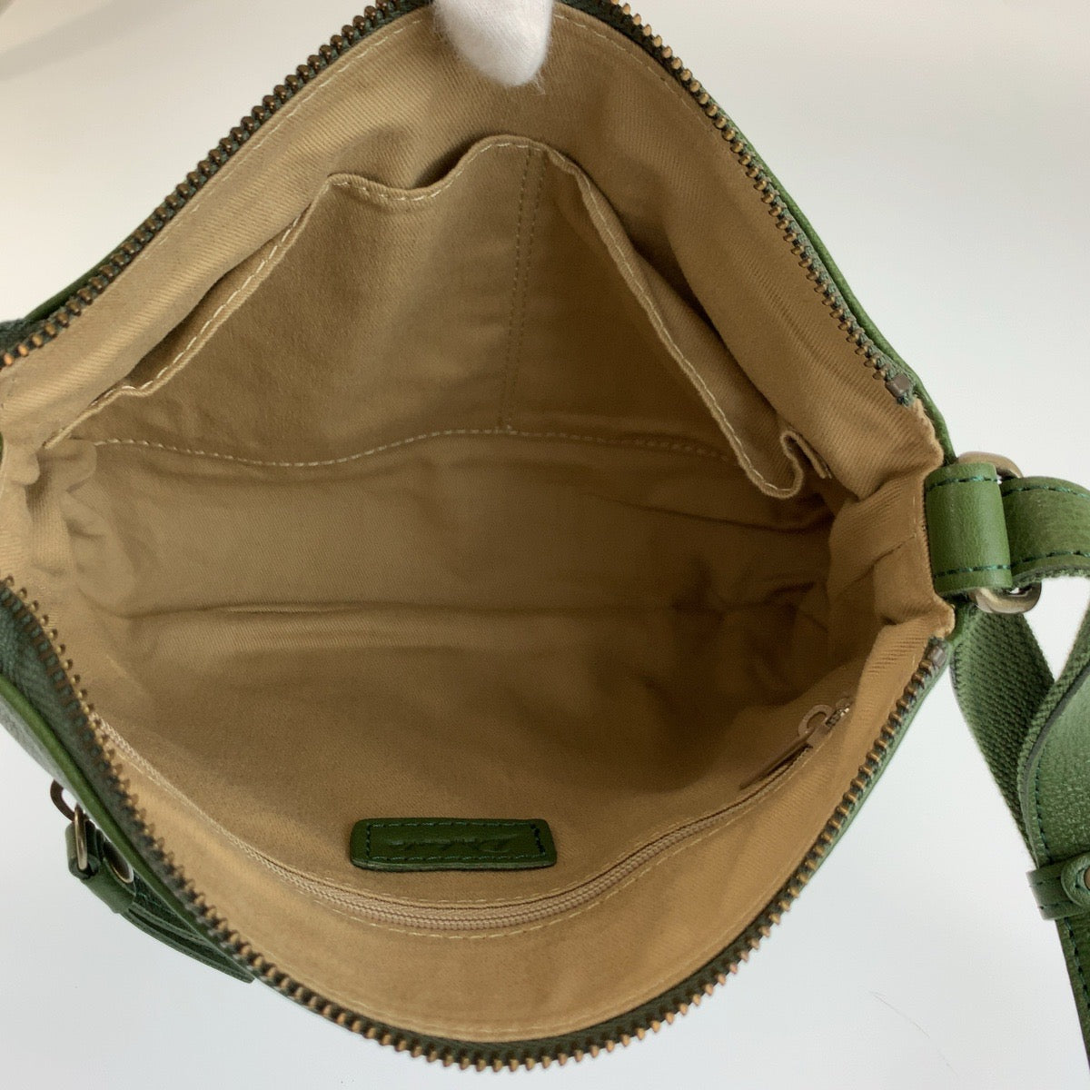 26150
Dakota ダコタ グリーン ゴールド金具 レザー ショルダーバッグ ポシェット レディース A14