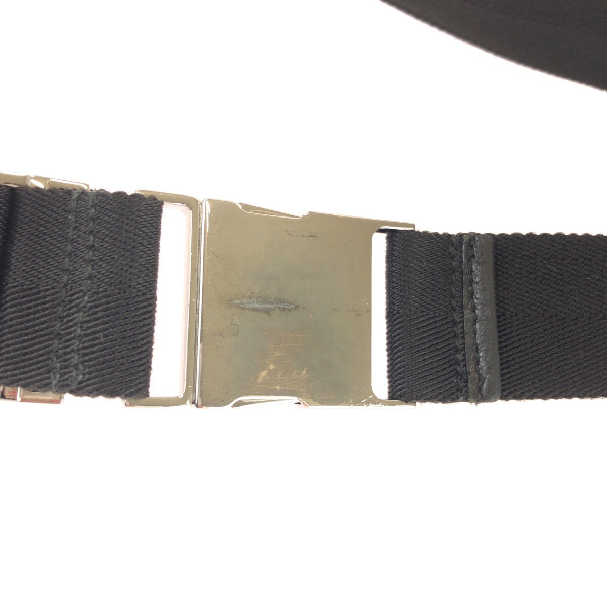 26169
GUCCI グッチ ブラック 黒 シルバー金具 GGキャンバス / レザー 28566 ボディバッグ ウエストポーチ レディース ABP36