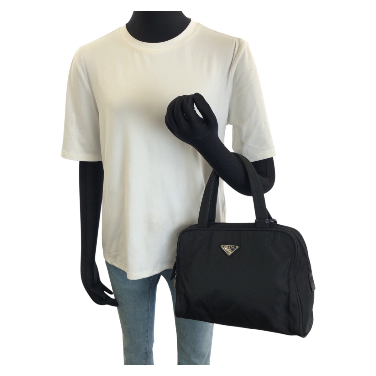 26194
PRADA プラダ テスート 三角ロゴプレート ブラック 黒 シルバー金具 ナイロン ハンドバッグ レディース ABP30