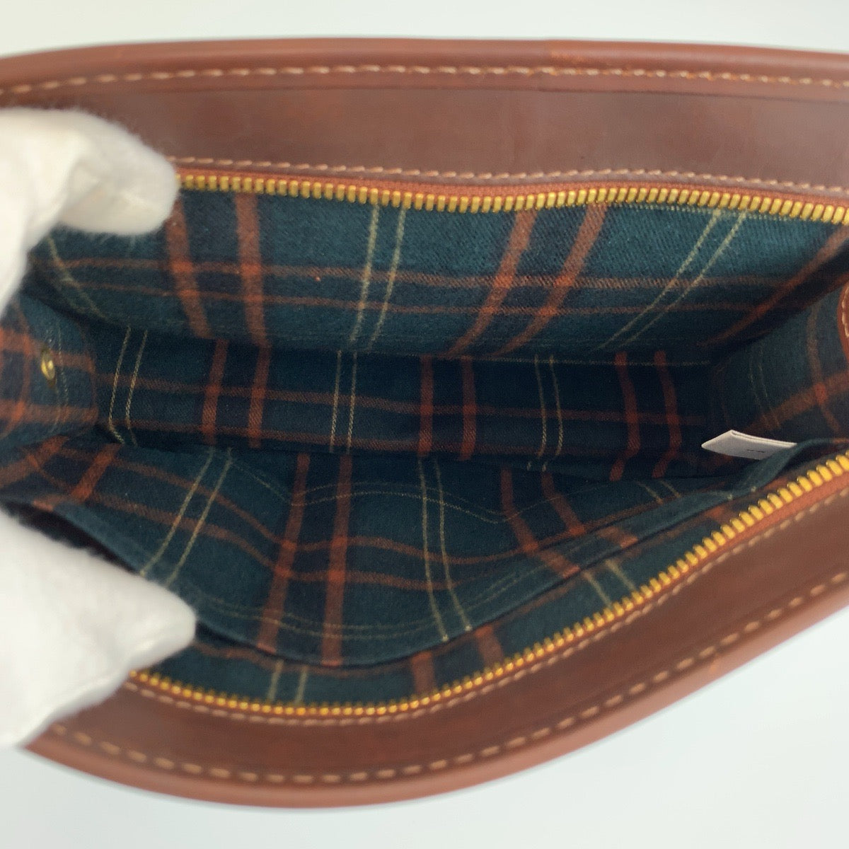 26202
Dunhill ダンヒル ブラウン ブラック ゴールド金具 PVC / レザー クラッチバッグ セカンドバッグ メンズ A14