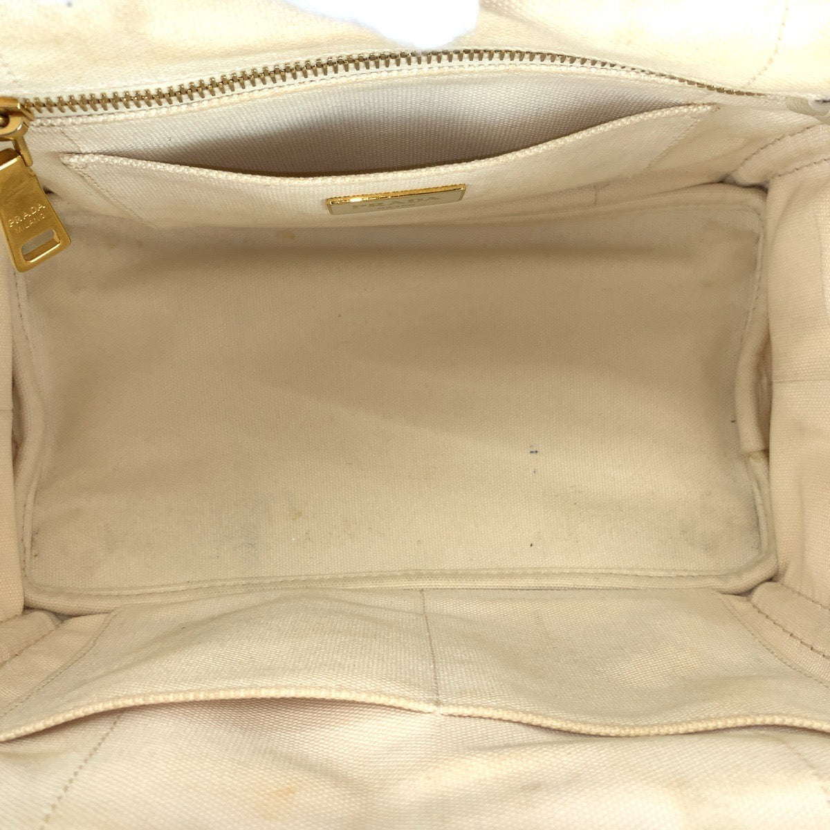 26218
PRADA プラダ カナパ 三角ロゴプレート ホワイト ゴールド金具 キャンバス トートバッグ ハンドバッグ レディース AB35