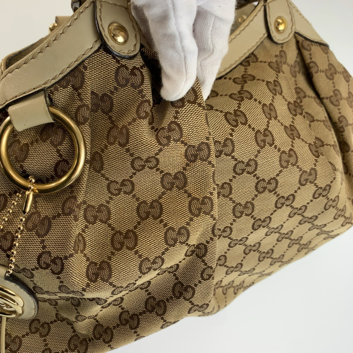 26244
GUCCI グッチ スーキー ベージュ アイボリー ゴールド金具 GGキャンバス / レザー 211944 トートバッグ ハンドバッグ レディース AB35