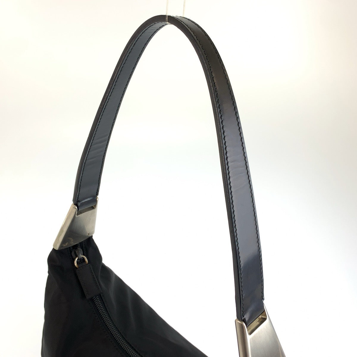 26254
PRADA プラダ テスート ブラック 黒 シルバー金具 ナイロン ショルダーバッグ レディース ABP28