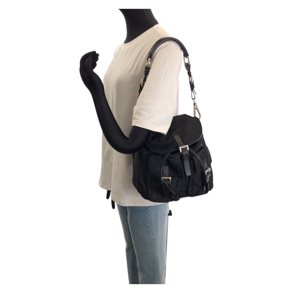 26259
PRADA プラダ テスート 三角ロゴプレート ブラック 黒 シルバー金具 ナイロン / レザー ショルダーバッグ ポシェット レディース ABP42