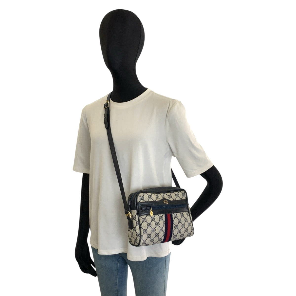 26265
GUCCI グッチ ヴィンテージ シェリーライン グレー ネイビー ゴールド金具 GGスプリームキャンバス / レザー 38 ショルダーバッグ ポシェット レディース ABP42