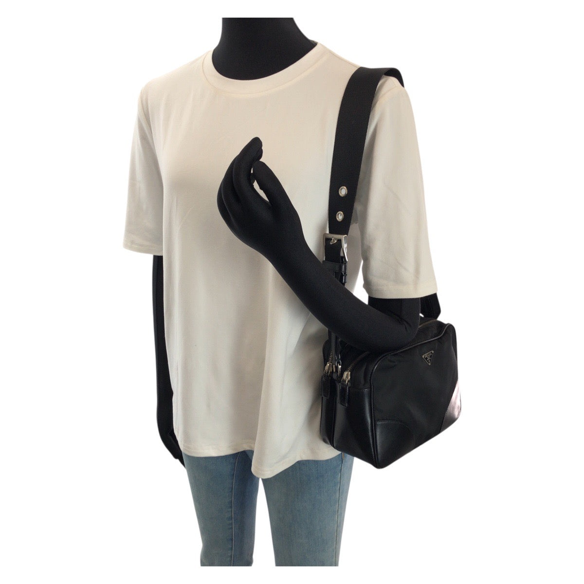 26280
PRADA プラダ テスート 三角ロゴプレート ブラック 黒 シルバー金具 ナイロン / レザー カメラバッグ ショルダーバッグ メッセンジャーバッグ メンズ ABP28