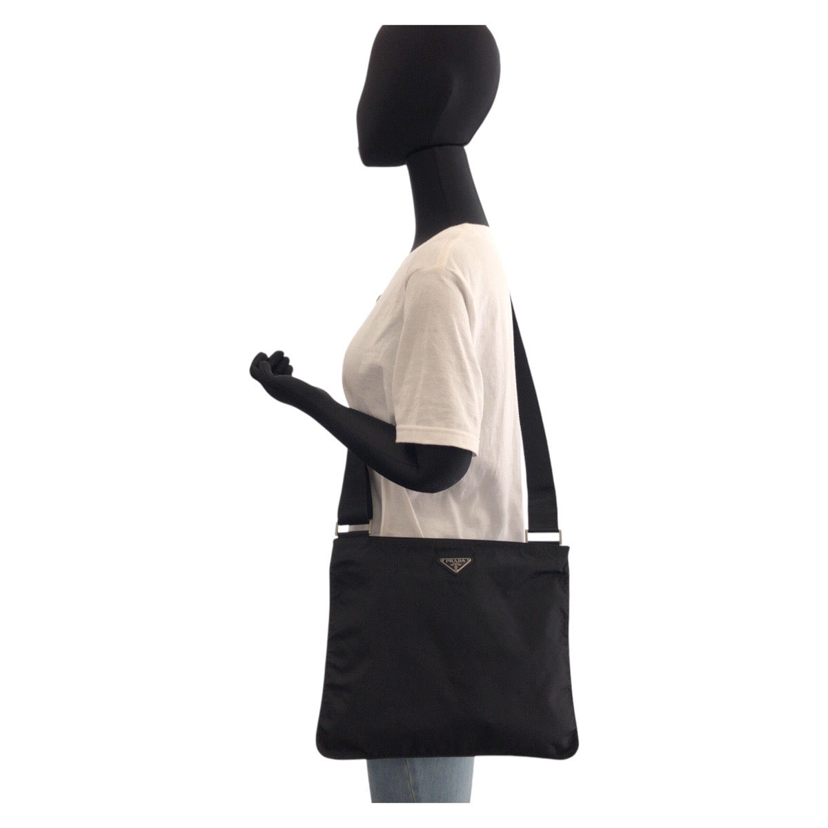 26289
PRADA プラダ テスート 三角ロゴプレート ブラック 黒 シルバー金具 ナイロン ショルダーバッグ メッセンジャーバッグ メンズ ABP34