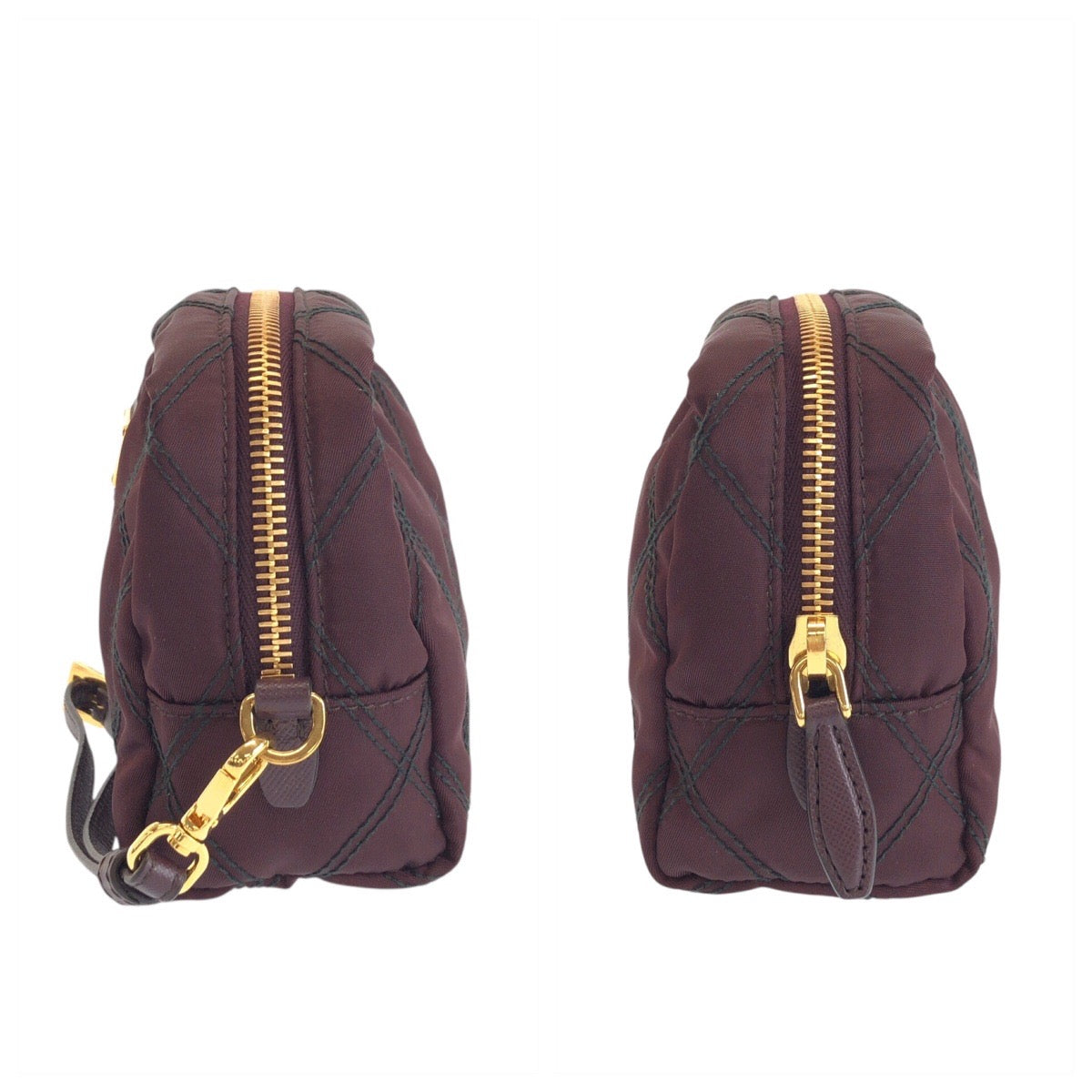 26292
PRADA プラダ 三角ロゴプレート テスート ワインレッド ボルドー ゴールド金具 ナイロン / レザー ポーチ 化粧ポーチ リストレット アクセサリーポーチ レディース A23