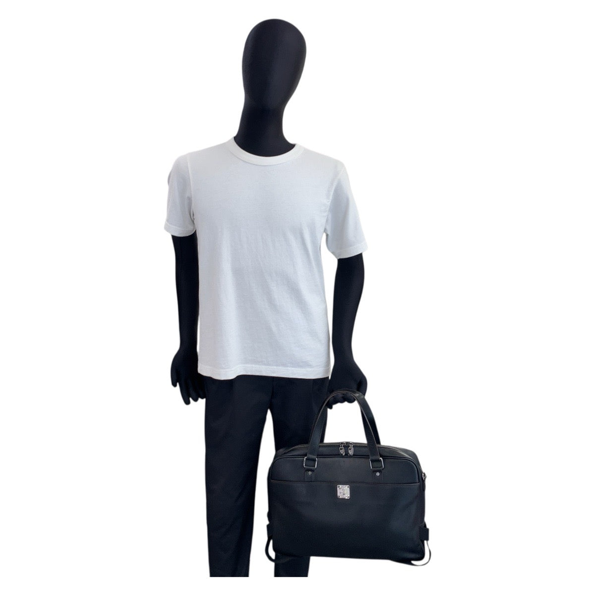 26298
MCM エム シー エム ブラック 黒 シルバー金具 レザー ビジネスバッグ ショルダーバッグ 2way メンズ ABP38