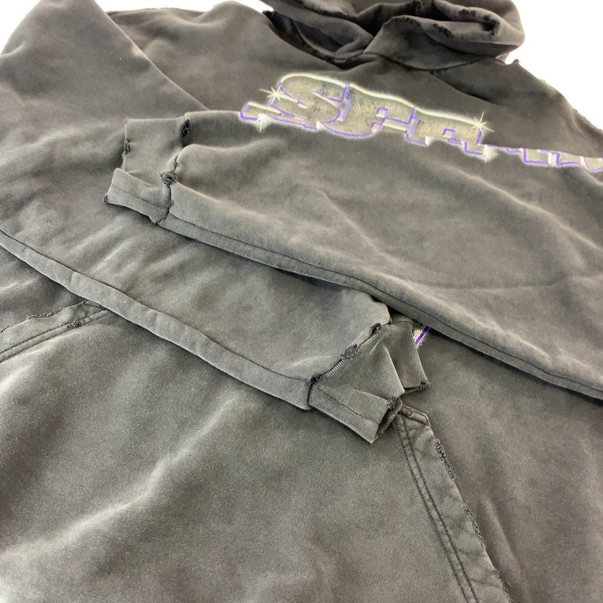 26317
BALENCIAGA バレンシアガ BALENCIAGA SNBN ラージフィット フーディ サイズ３ ブラック グレー パープル コットン 739024 パーカー プル プルオーバーパーカー メンズ A63