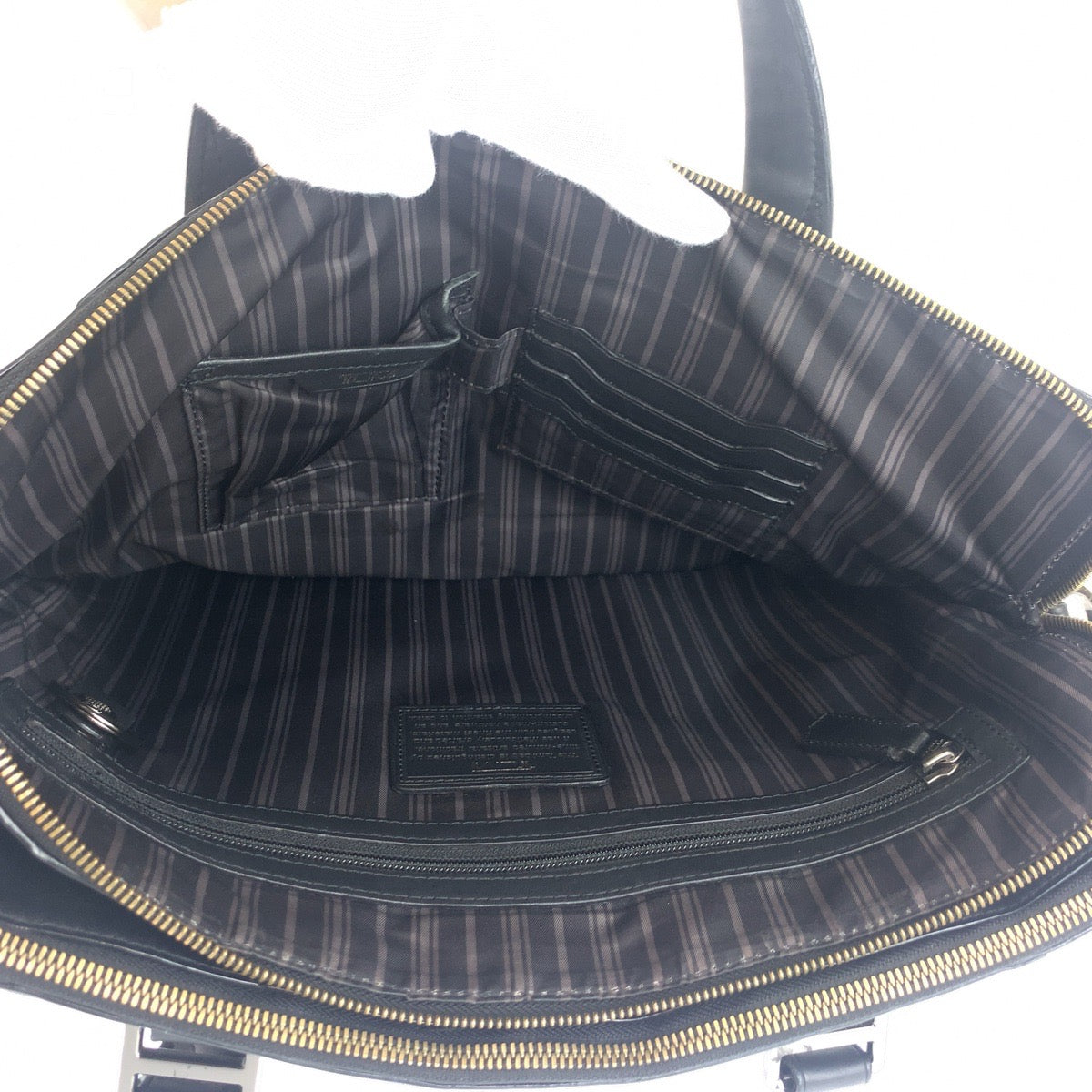 26331
TUMI トゥミ BEACON HILL Branch ブラック 黒 シルバー金具 レザー 68516D ビジネスバッグ ブリーフケース 2way メンズ ABP22