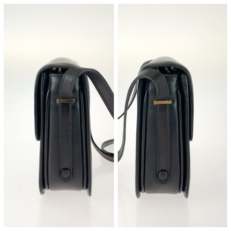26332
CELINE セリーヌ ヴィンテージ 馬車金具 ホースキャリッジ ブラック 黒 ゴールド金具 レザー / メッキ ショルダーバッグ レディース AB42