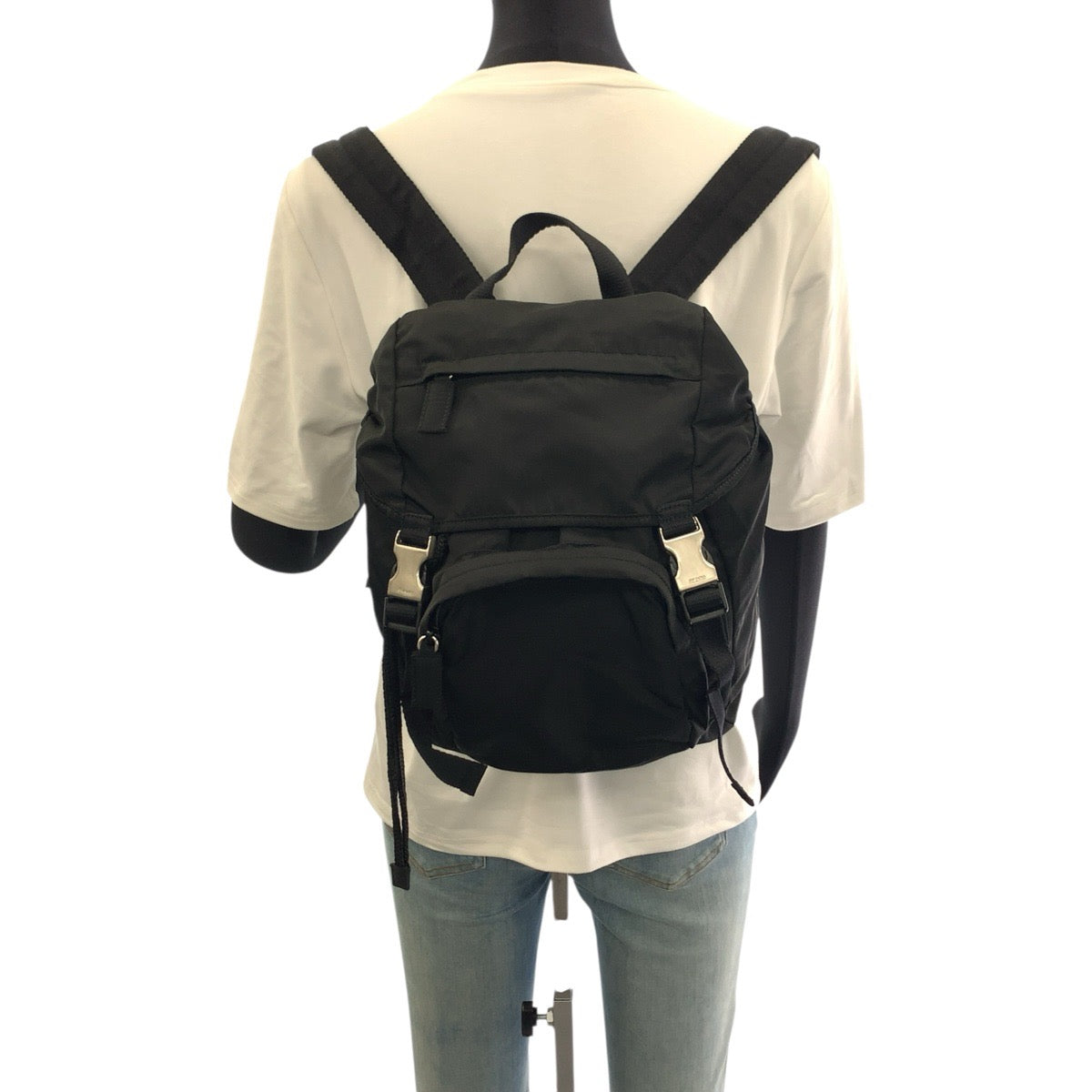 26338
PRADA プラダ テスート 三角ロゴプレート ブラック 黒 シルバー金具 ナイロン リュックサック バックパック レディース ABP40
