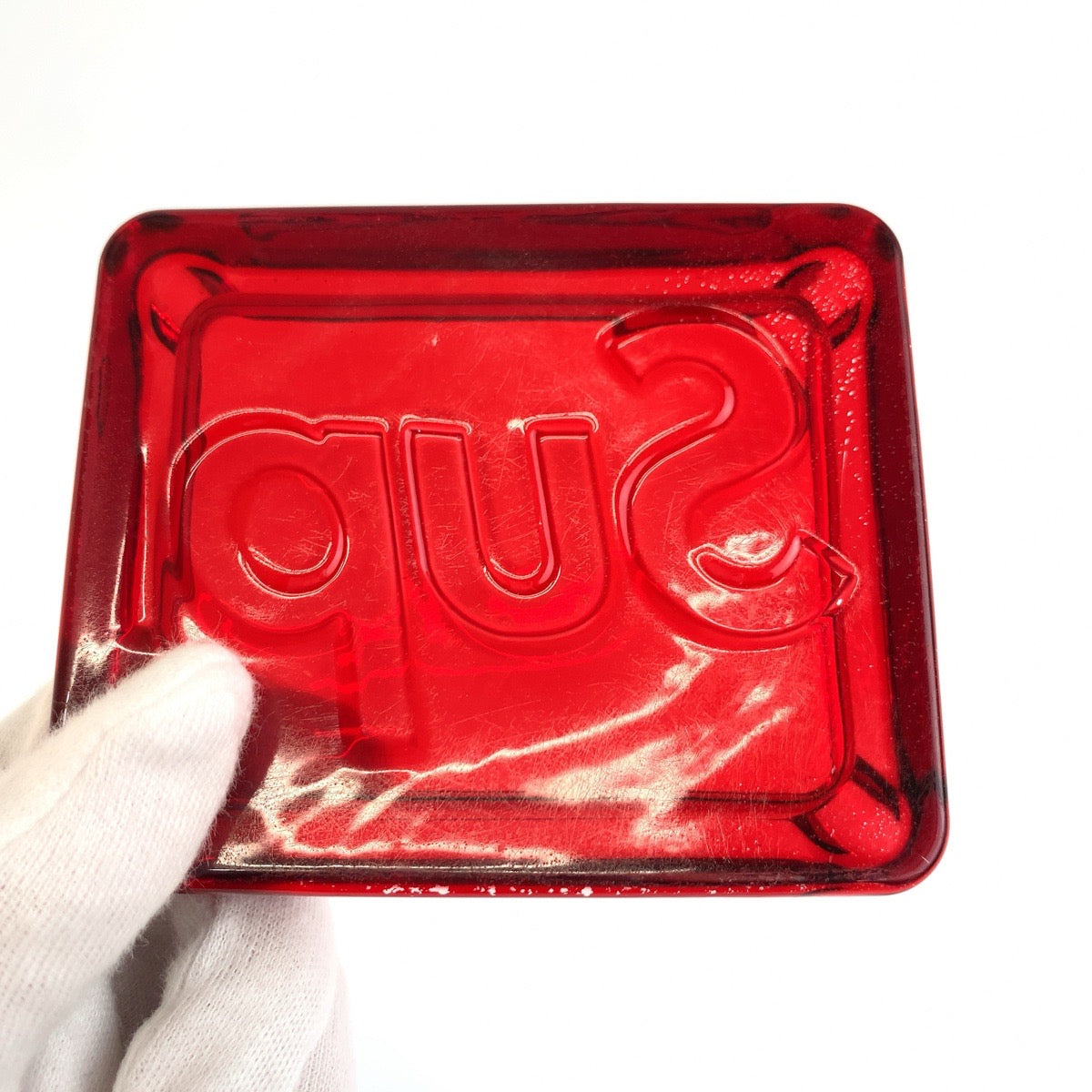 26355
Supreme シュプリーム Debossed Glass Ashtray レッド ガラス 灰皿 アッシュトレイ 小物トレイ メンズ AB