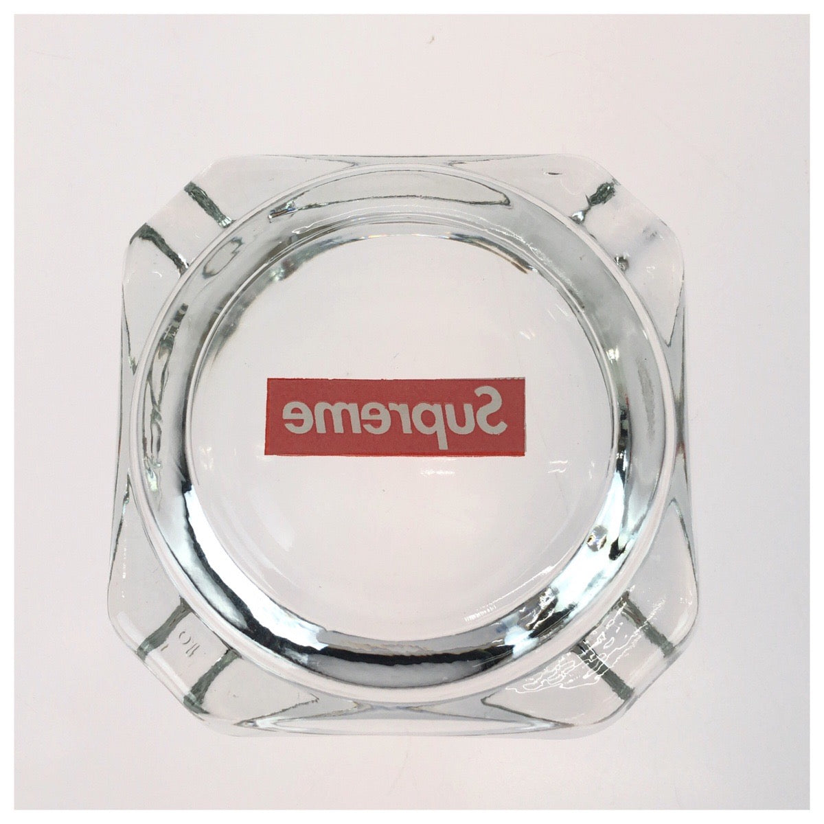 26361
Supreme シュプリーム Glass Ashtray クリア レッド ホワイト ガラス アメリカ レディース ABP