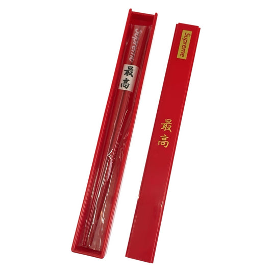 26364
Supreme シュプリーム 最高 Chopsticks レッド ウッド / プラスチック 箸 ケース付き メンズ S