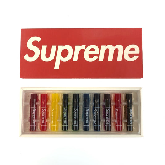 26393
Supreme シュプリーム Kokuyo Translucent Crayons マルチカラー / ロウ クレヨン 10色クレヨン メンズ SA