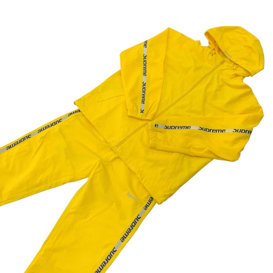 26413
Supreme シュプリーム Reflective Zip Hooded Jacket サイズM イエロー ブラック ナイロン / ポリエステル セットアップ パーカー ジャケット パンツ メンズ S