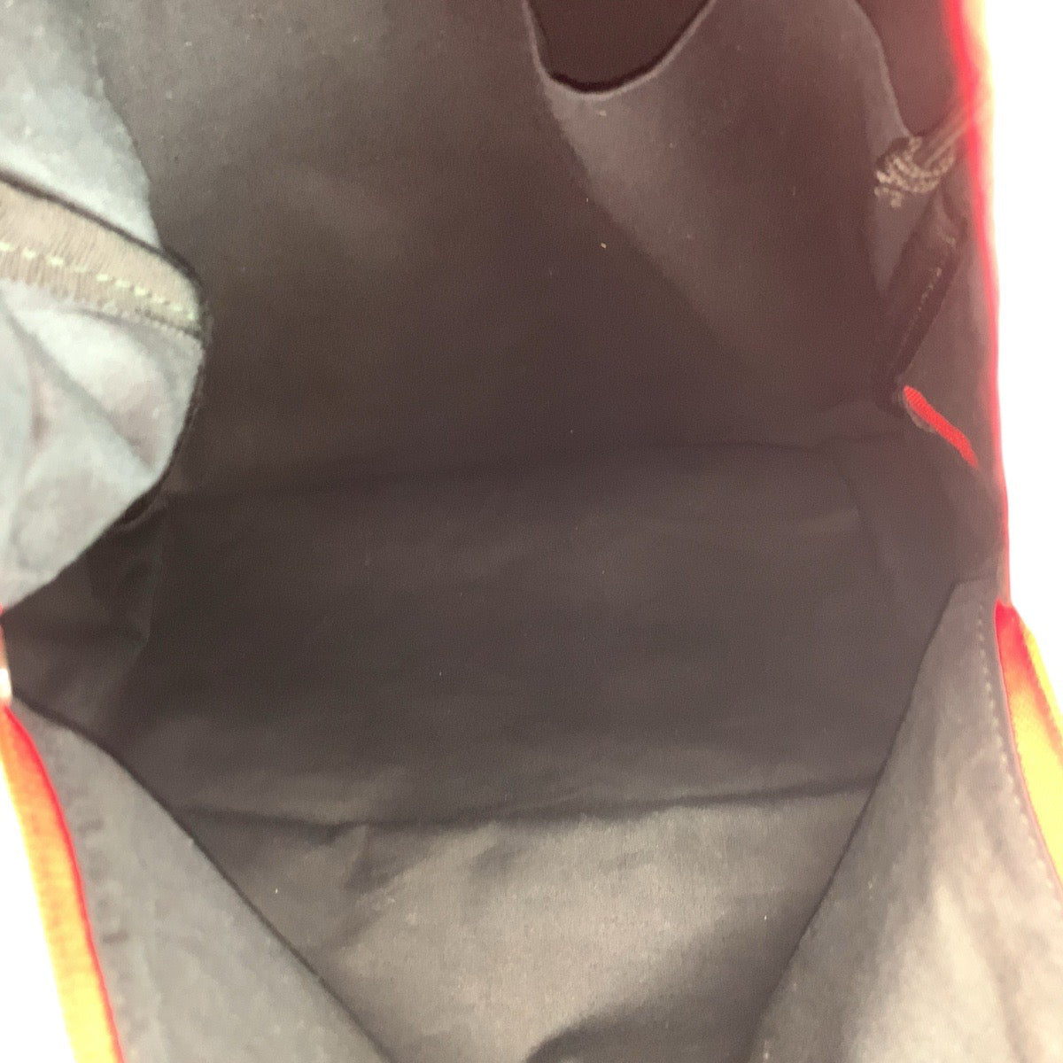 26481
BALENCIAGA バレンシアガ エクスプローラー レッド ブラック キャンバス 503221 リュックサック バックパック 男女兼用 メンズ ABP50