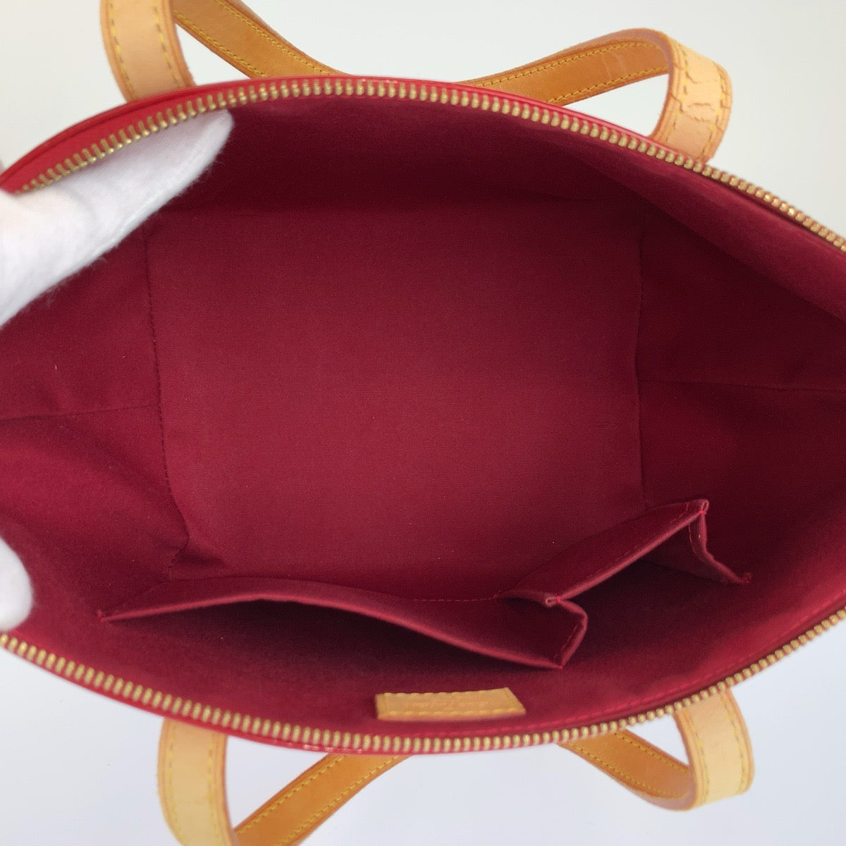 26521
LOUIS VUITTON ルイヴィトン モノグラム ヴェルニ ベルヴューPM レッド ゴールド金具 パテントレザー M93583 ハンドバッグ トートバッグ レディース AB52