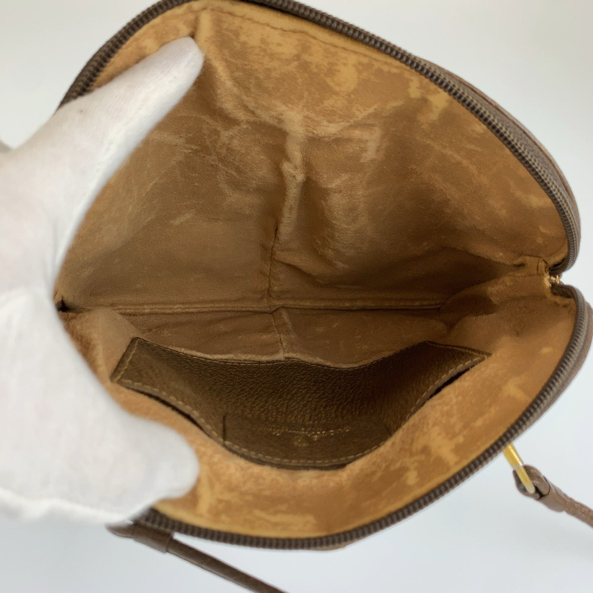 26563
GUCCI グッチ ヴィンテージ シェリーライン ベージュ ブラウン GGスプリームキャンバス 904 02 047 ショルダーバッグ ポシェット レディース AB28