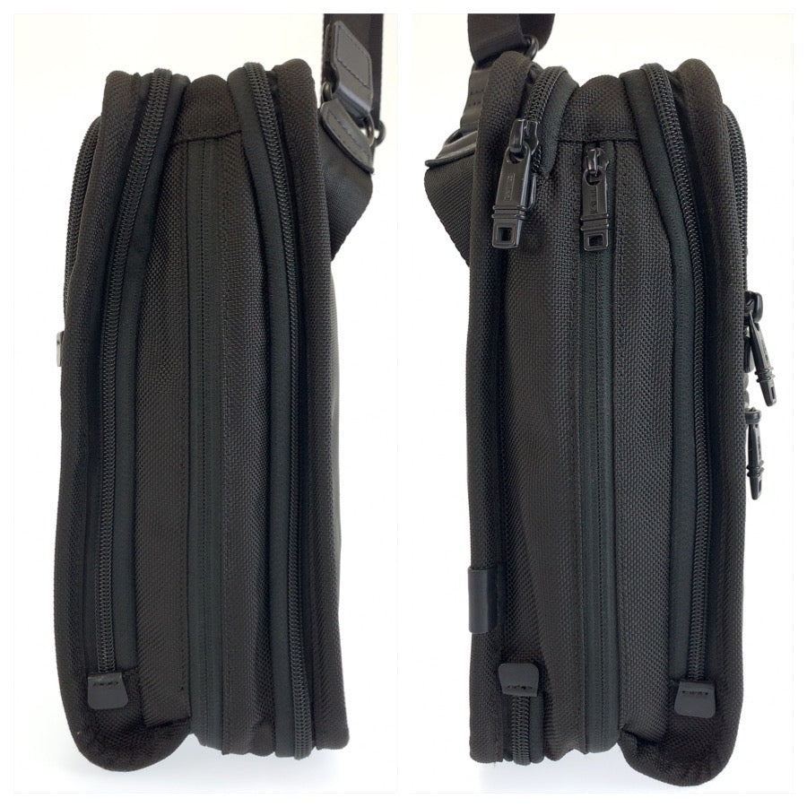 26574
TUMI トゥミ アルファ オーガナイザー トラベルトート ブラック 黒 ナイロン ショルダーバッグ ポシェット メンズ ABP14