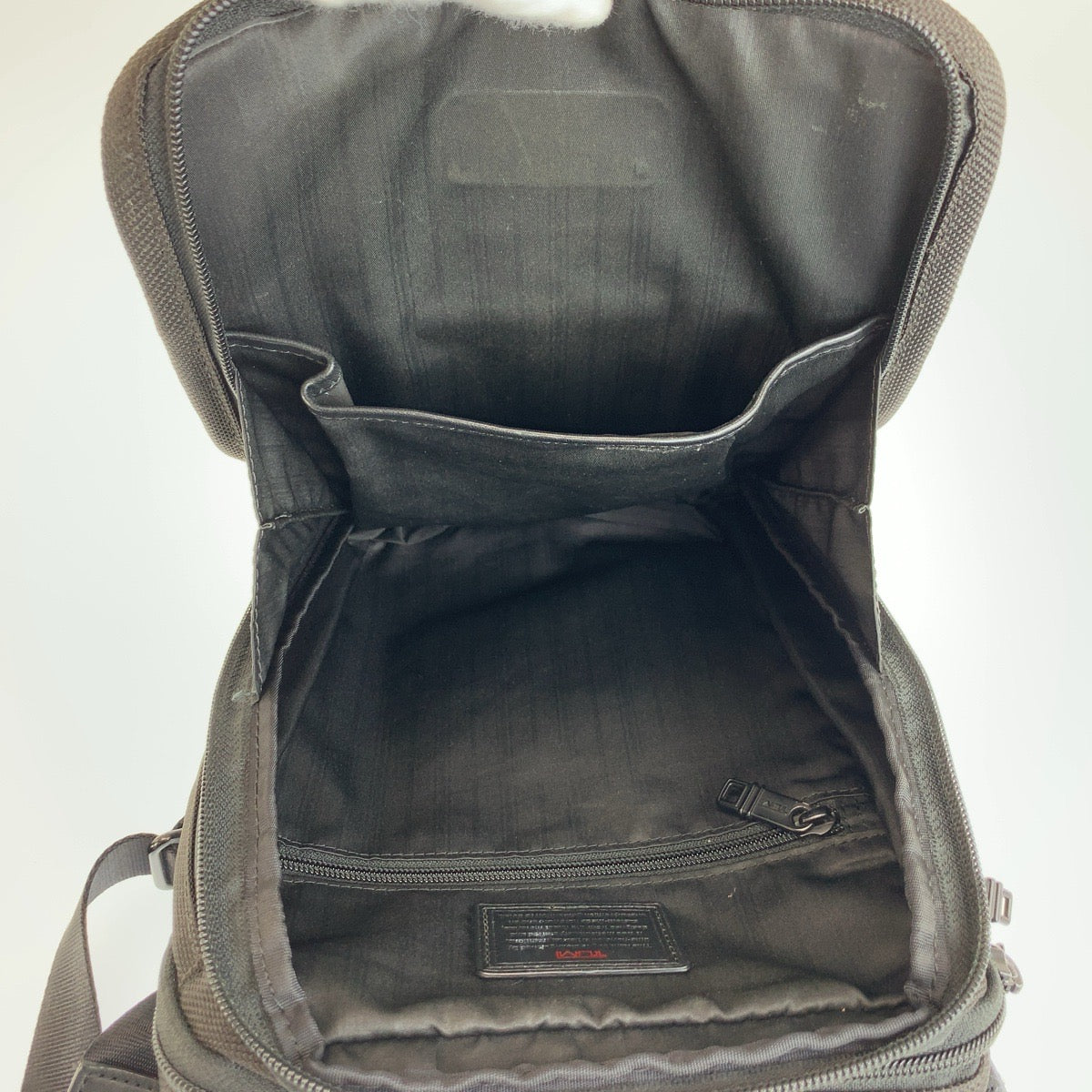 26574
TUMI トゥミ アルファ オーガナイザー トラベルトート ブラック 黒 ナイロン ショルダーバッグ ポシェット メンズ ABP14