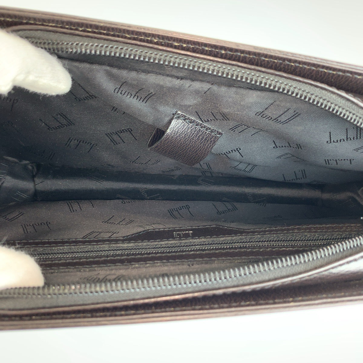 26575
Dunhill ダンヒル ブラウン シルバー金具 レザー クラッチバッグ セカンドバッグ メンズ ABP14