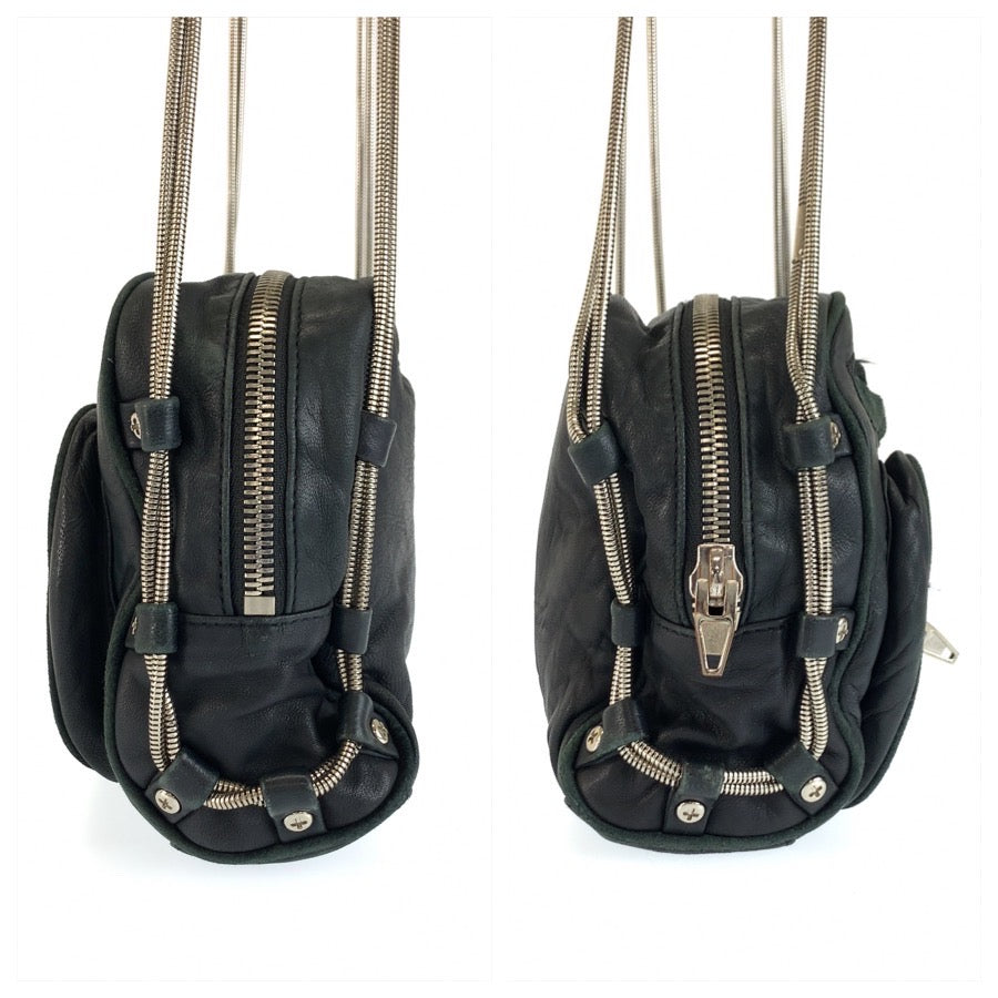 26579
Alexander Wang アレキサンダーワン ブラック 黒 シルバー金具 レザー ショルダーバッグ ポシェット レディース AB21