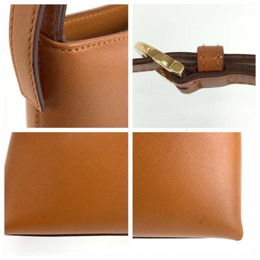 26589
Salvatore Ferragamo サルヴァトーレフェラガモ トリフォリオ ブラウン ゴールド金具 レザー EE-21 2750 ショルダーバッグ レディース ABP29