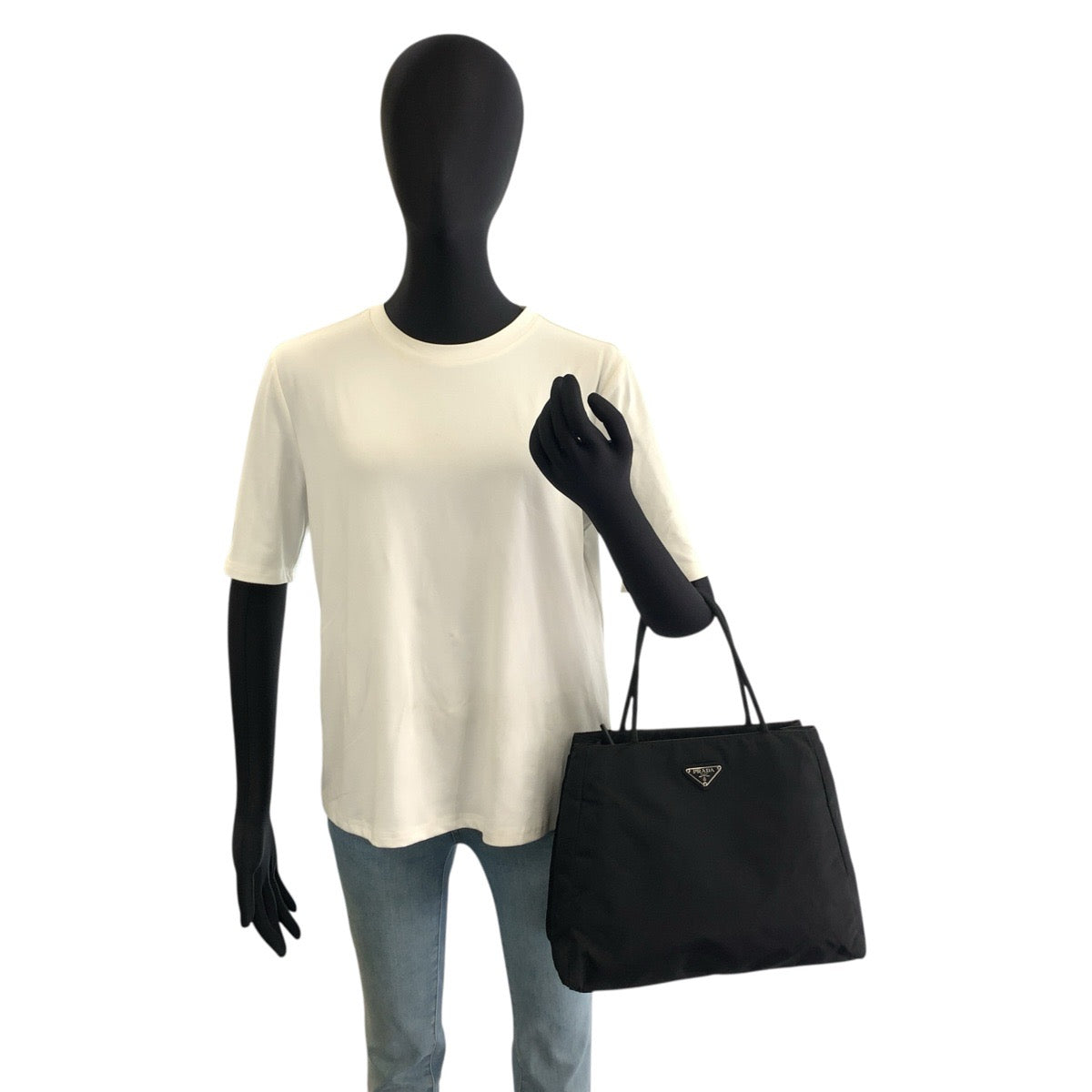 26595
PRADA プラダ テスート 三角ロゴプレート ブラック 黒 シルバー金具 ナイロン トートバッグ ハンドバッグ レディース ABP30