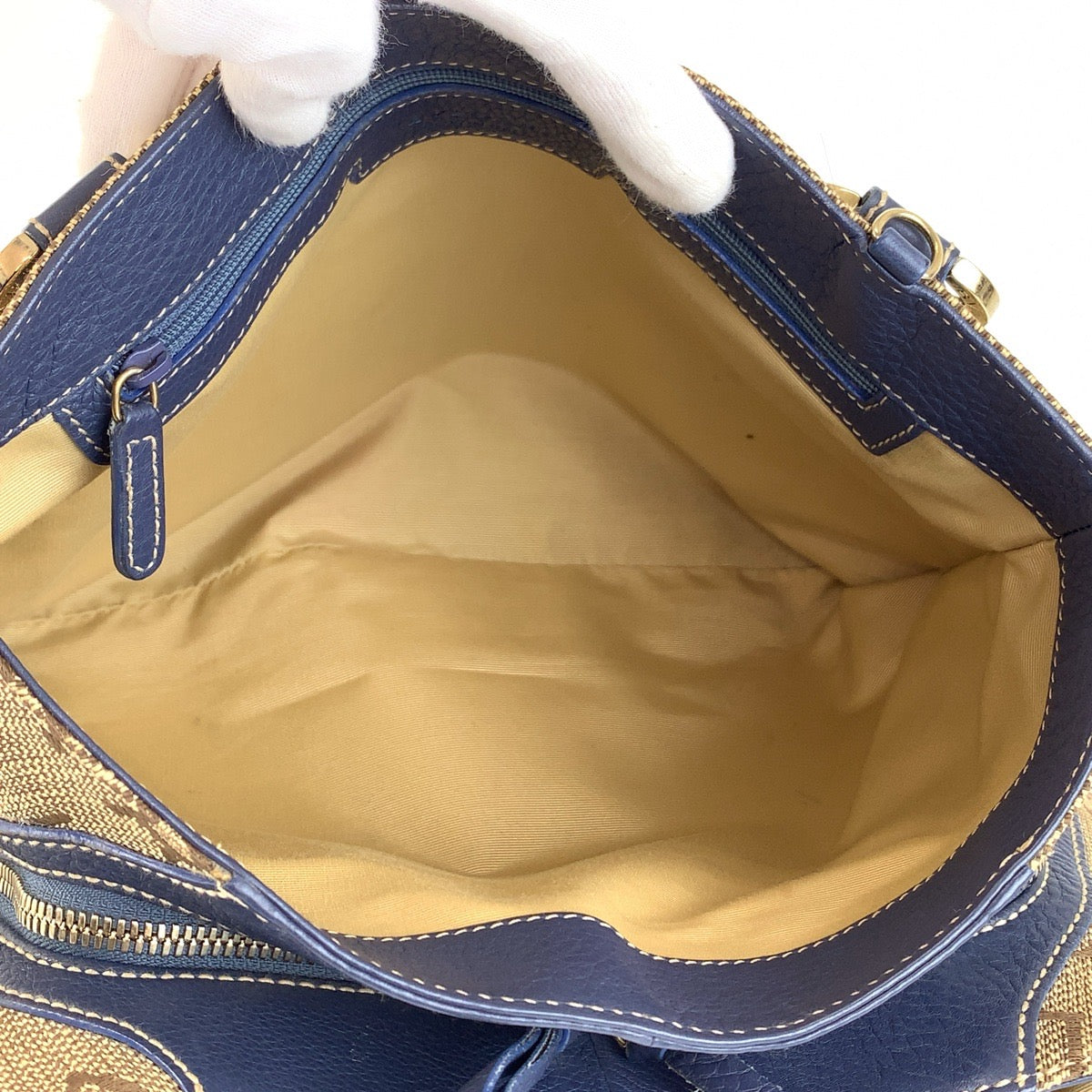 26624
BVLGARI ブルガリ ロゴマニア ベージュ ブルー ゴールド金具 キャンバス / レザー ハンドバッグ ショルダーバッグ 2WAY レディース AB32