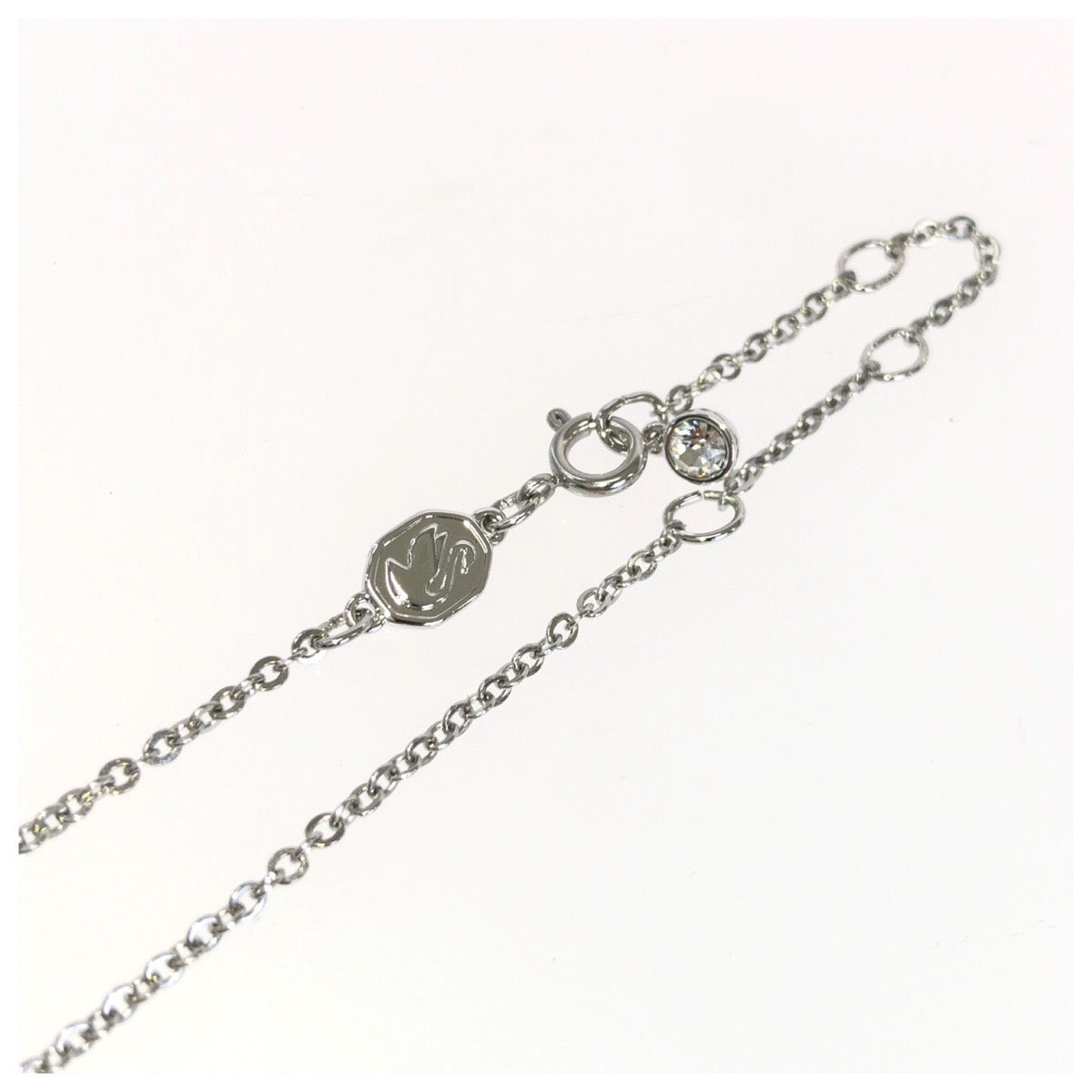 27041
SWAROVSKI スワロフスキー ステラ ペンダント シルバー メタル / クリスタル ネックレス レディース A7