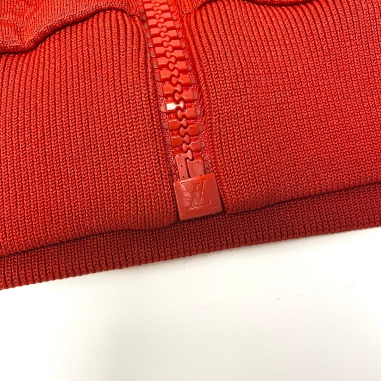 LOUIS VUITTON ルイヴィトン LV モノグラム レッド ポリエステル / コットン / ポリアミド ジップジャケット メンズ A
