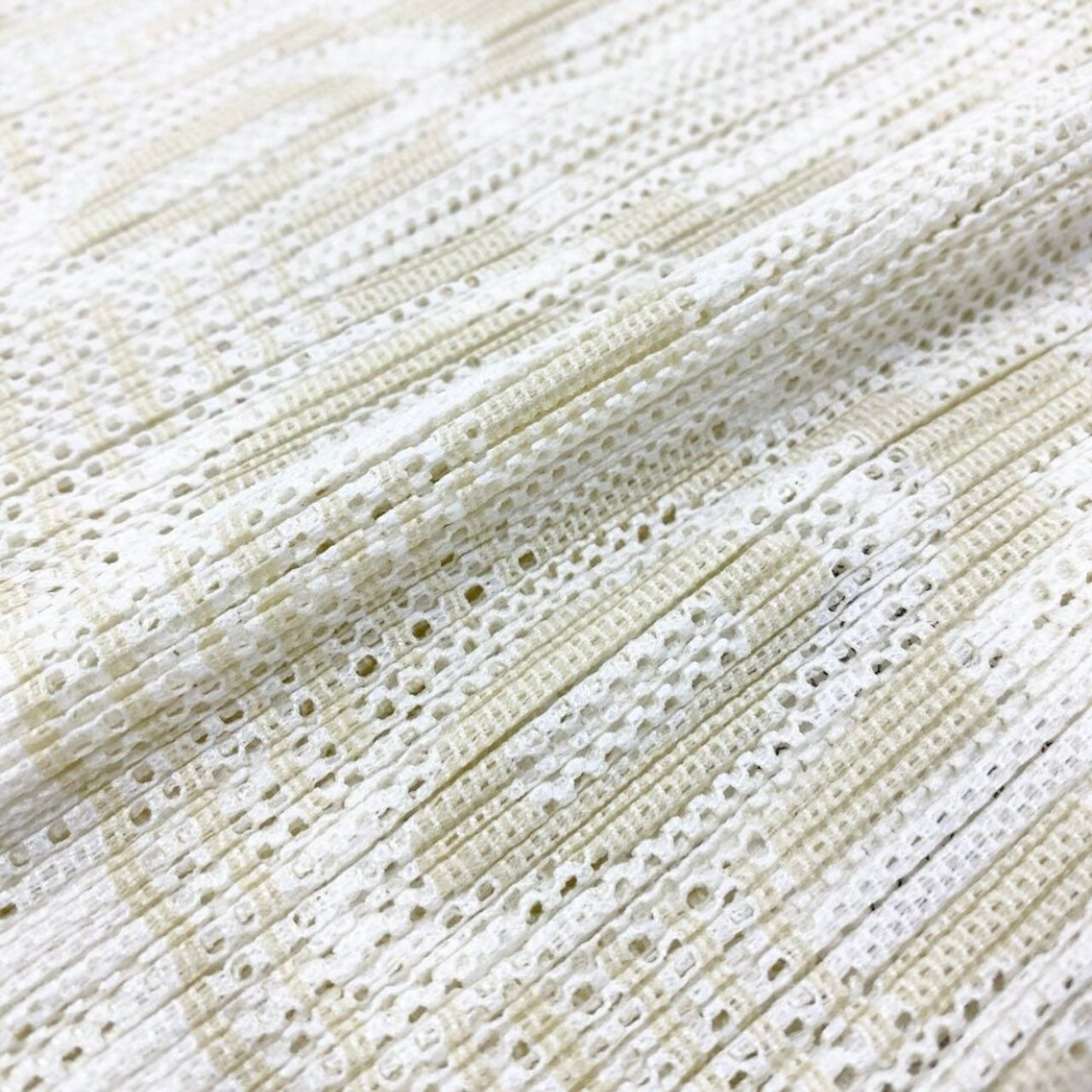 PLEATS PLEASE プリーツプリーズ プリーツメッシュカットソー アイボリーホワイト ポリエステル PP61-JK672 カットソー レディース A