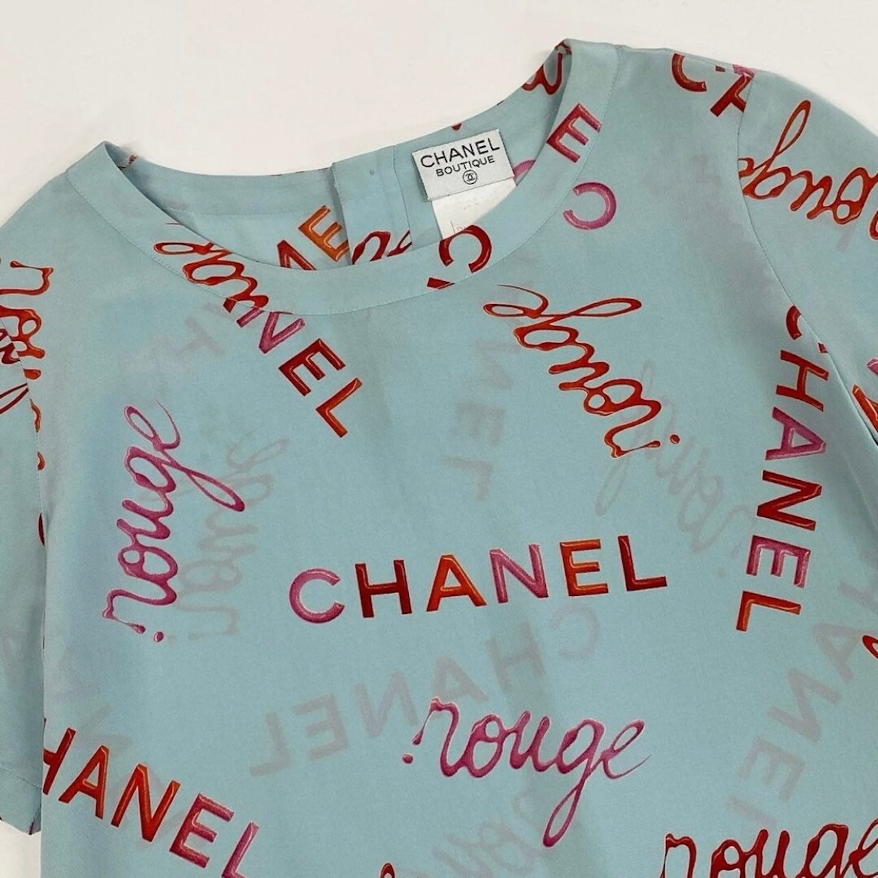 CHANEL シャネル ヴィンテージ 1996年 96P ロゴプリント ブルー シルク P29135 半袖Ｔシャツ レディース ABP