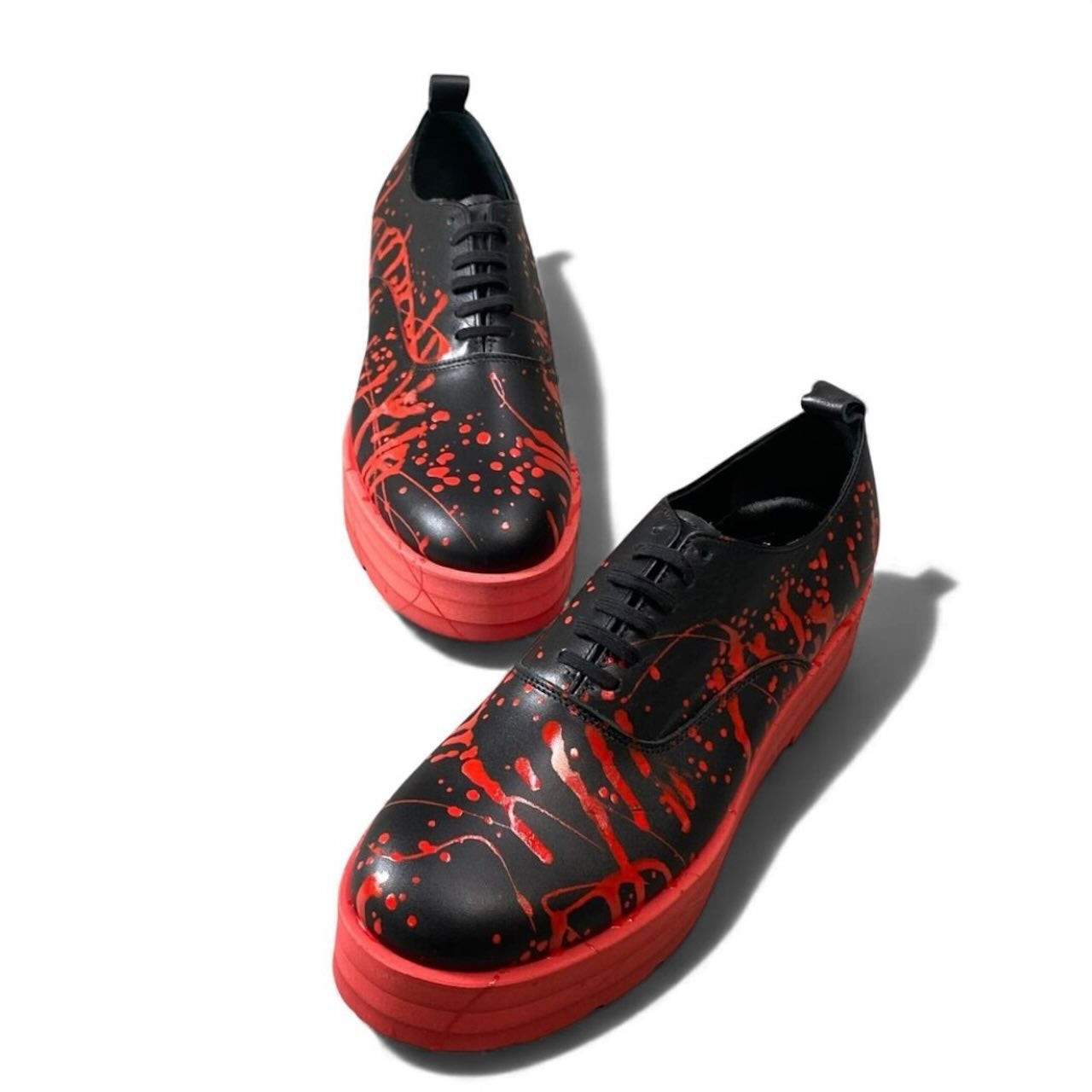 COMME des GARCONS HOMME PLUS コムデギャルソンオムプリュス 17SS KING IS NAKED 裸の王様 ペイント加工 ブラック レッド レザー スニーカー メンズ SA