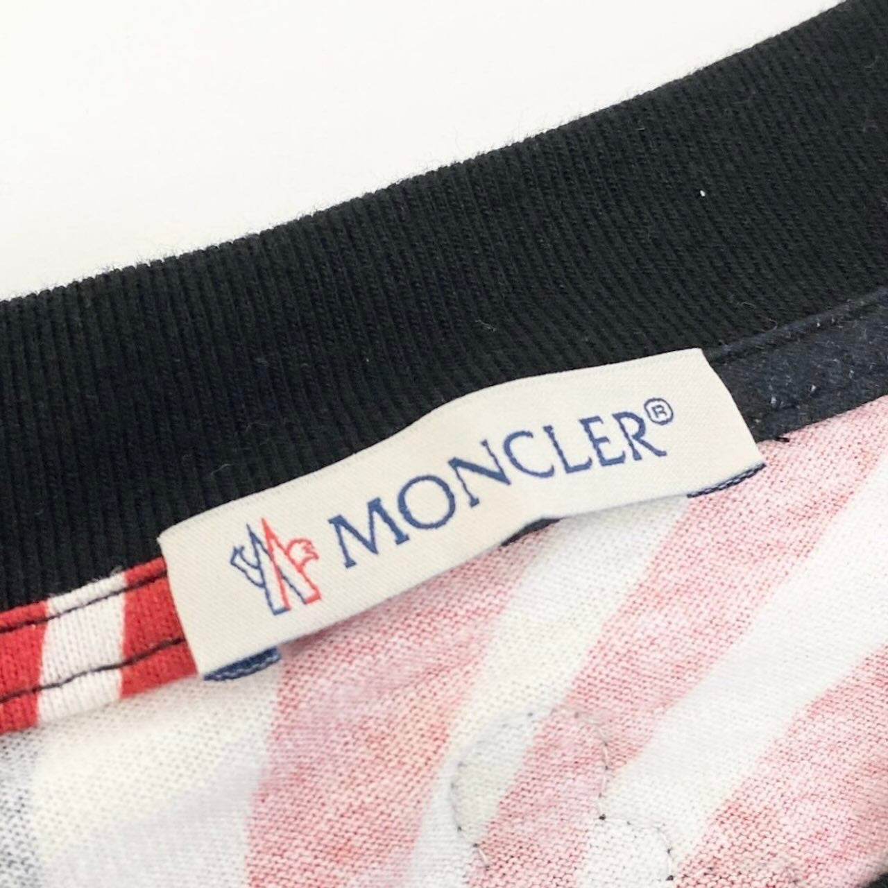 MONCLER モンクレール JW Anderson ALL OVER PRINT SS ブラック レッド コットン 半袖Ｔシャツ メンズ ABP