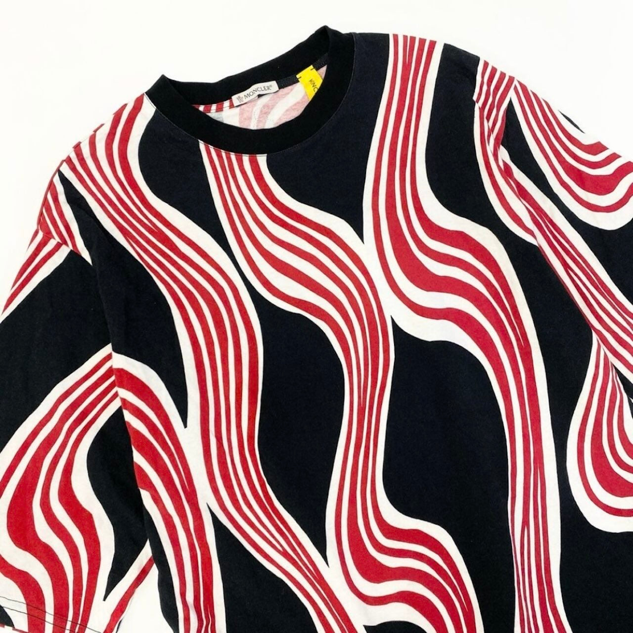 MONCLER モンクレール JW Anderson ALL OVER PRINT SS ブラック レッド コットン 半袖Ｔシャツ メンズ ABP